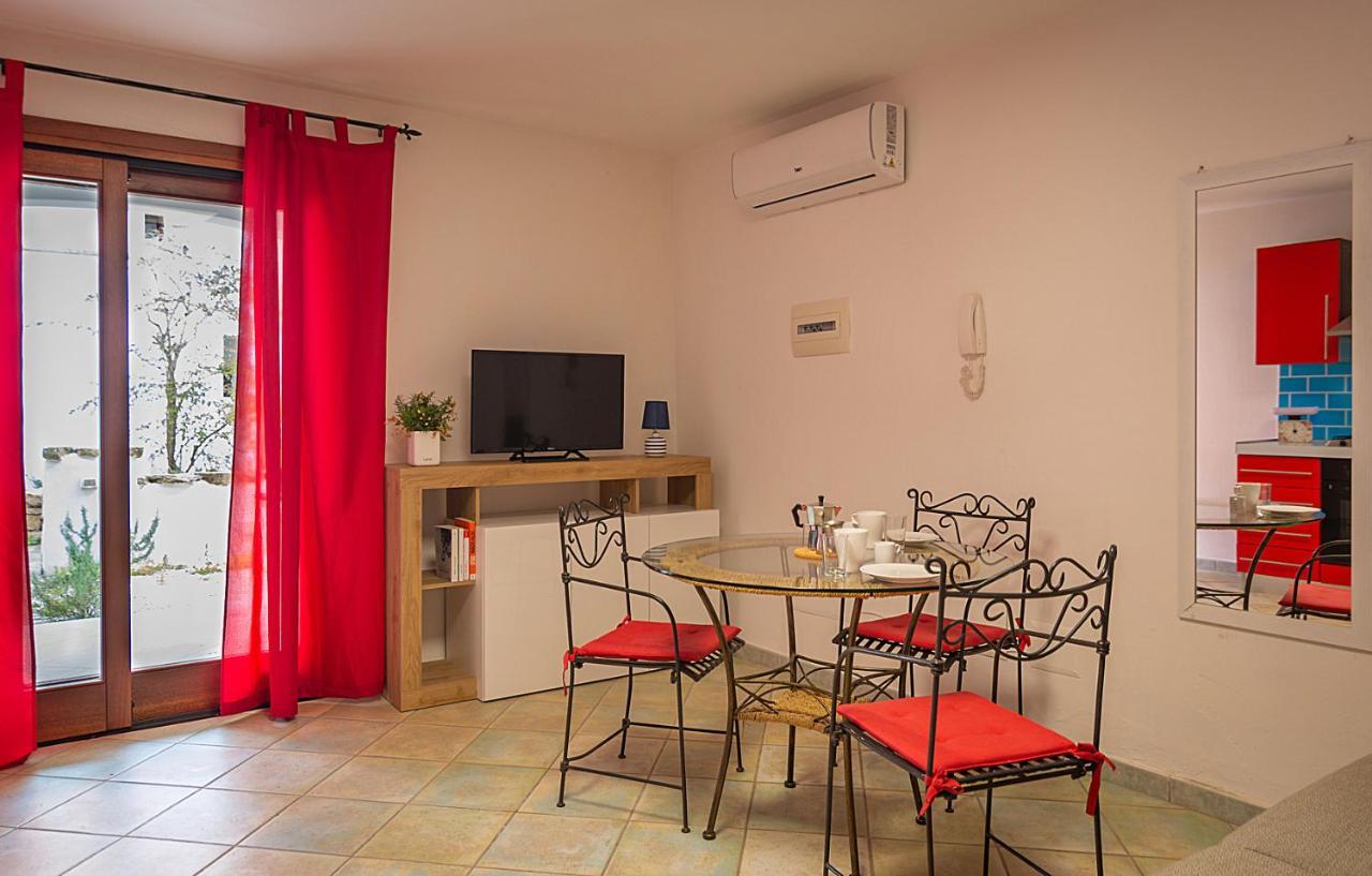 الشقق الفندقية غولفو أرانتْشيفي  Residenze Il Girasole المظهر الخارجي الصورة