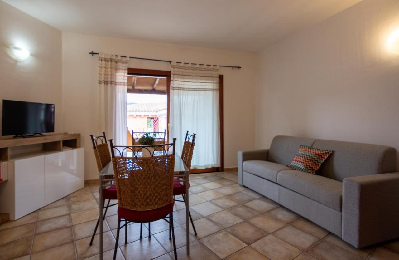 الشقق الفندقية غولفو أرانتْشيفي  Residenze Il Girasole المظهر الخارجي الصورة
