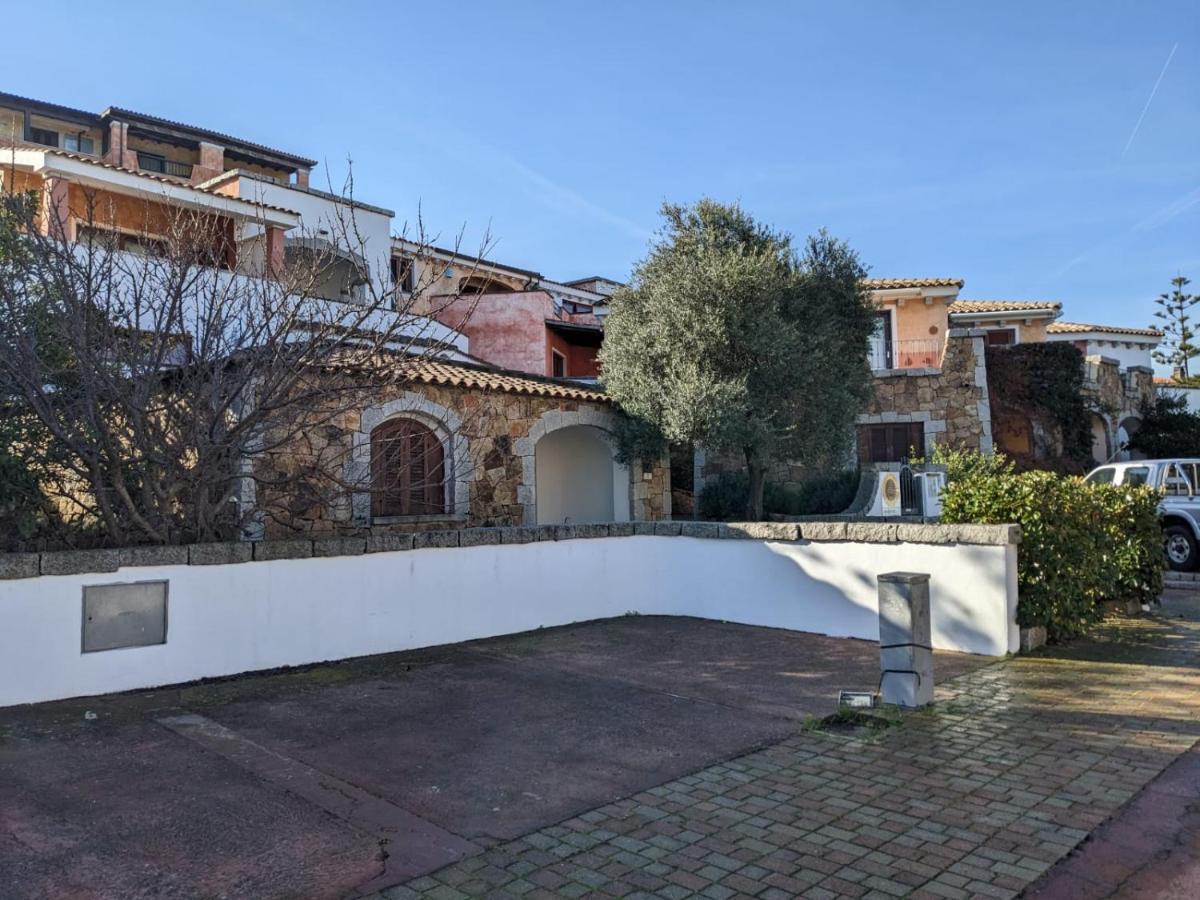 الشقق الفندقية غولفو أرانتْشيفي  Residenze Il Girasole المظهر الخارجي الصورة