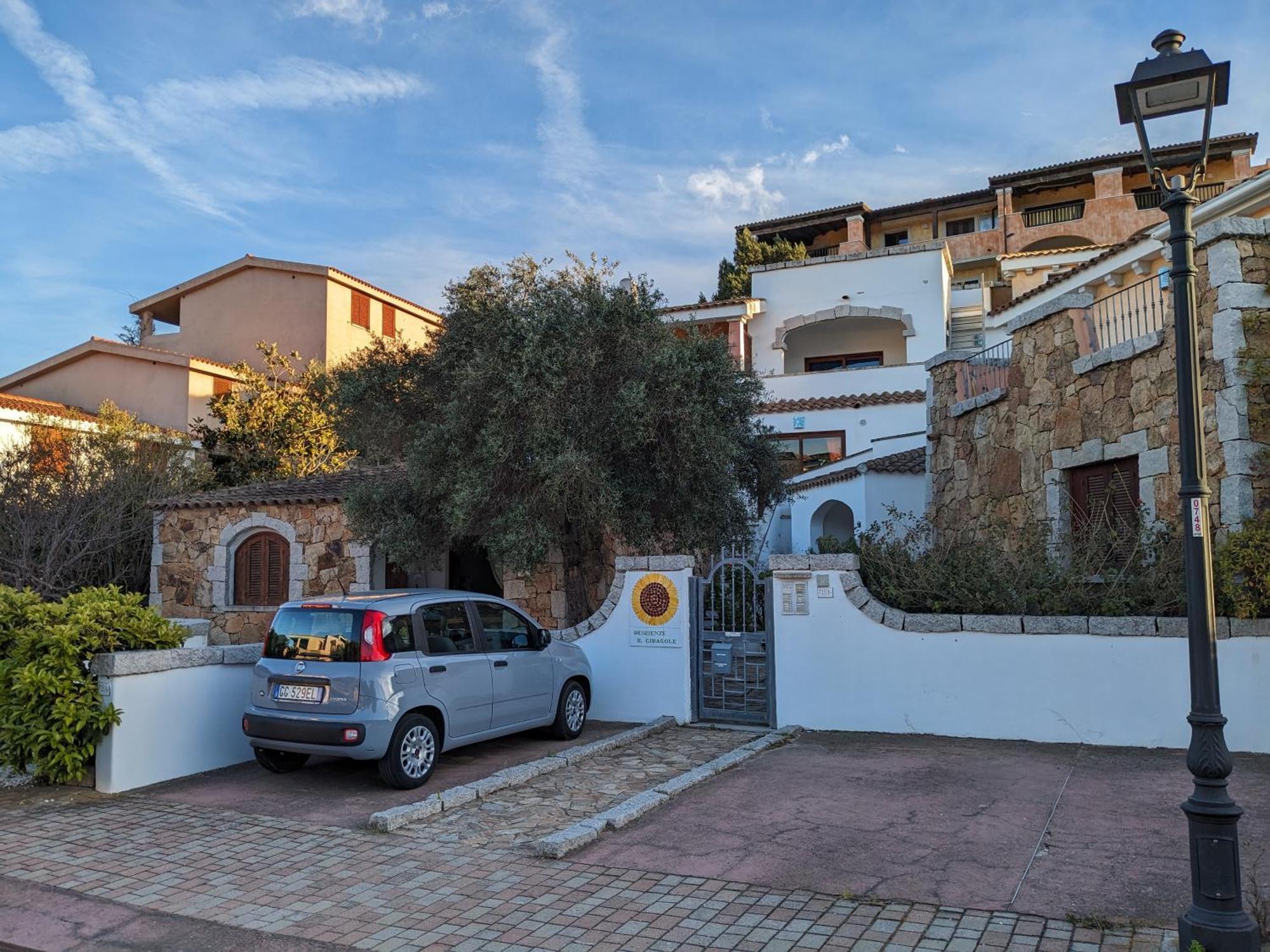 الشقق الفندقية غولفو أرانتْشيفي  Residenze Il Girasole المظهر الخارجي الصورة